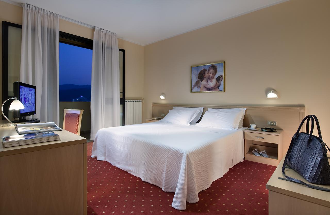 Hotel Terme Marco Polo Монтегрото Терме Екстериор снимка