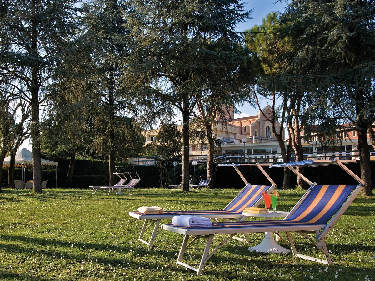 Hotel Terme Marco Polo Монтегрото Терме Екстериор снимка